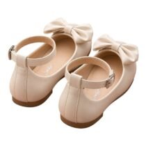 Ballerines roses à bride de cheville et nœud